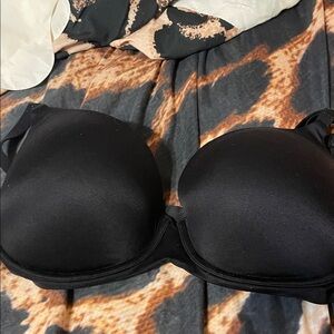 Black Women's Bra 38 dd aerie